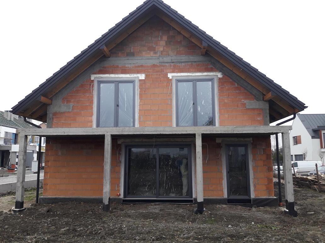 OKNAKRAK&Oacute;W.pl - ciepły montaż okien w Krakowie