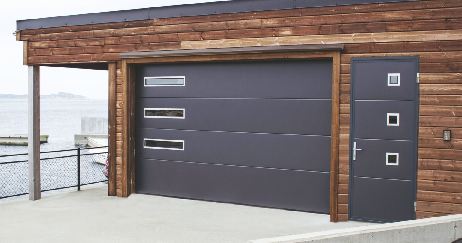 bramy z aplikacjami ozdobnymi