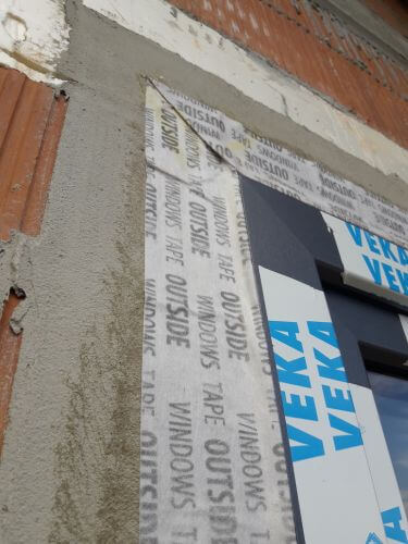 Wyklejona folia paroprzepuszczalna 